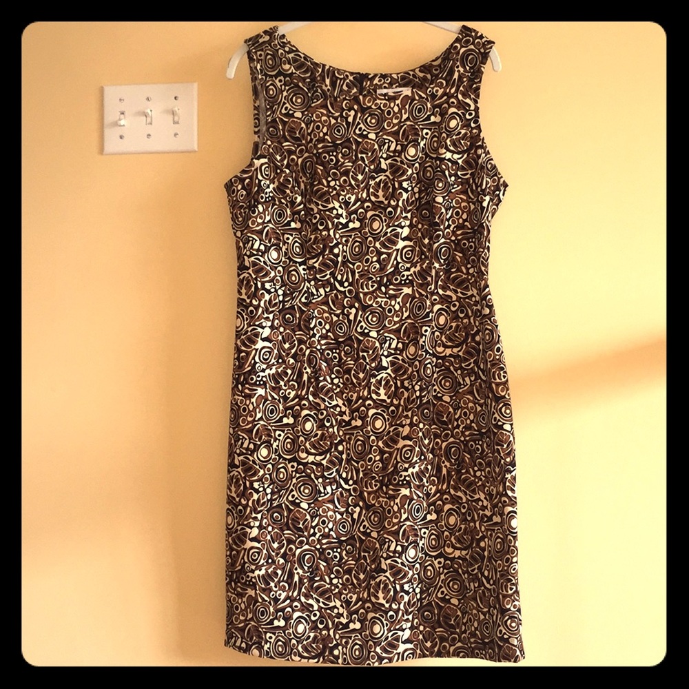 Women’s No Sleeve Dress